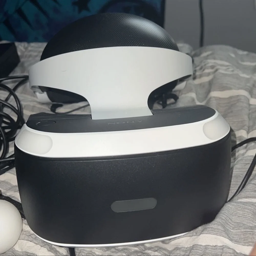 PLAYSTATION VR HEADSET